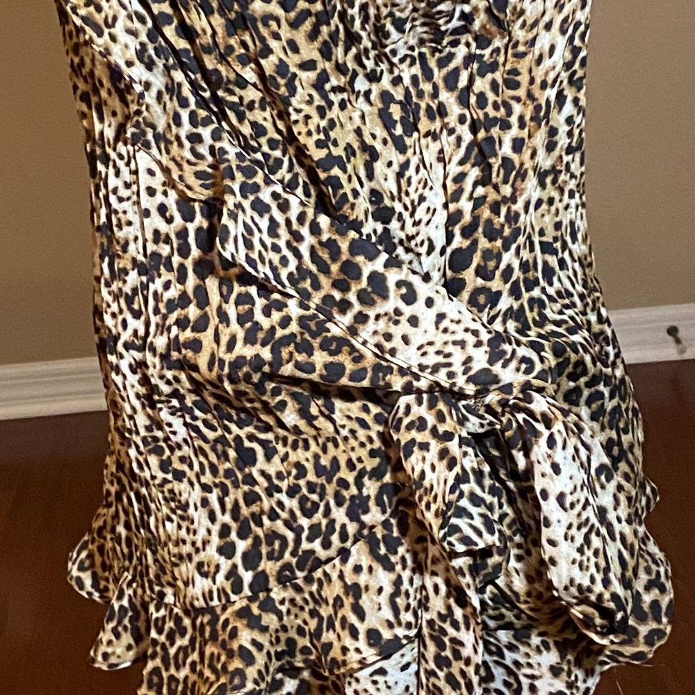 Women's Sunny Leigh Leopard Print Top - Picture 3 of 4